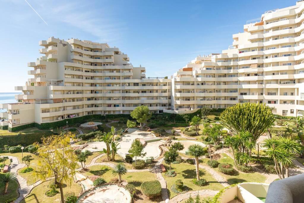 Sol Apartment - C&G Benal Beach Benalmádena Exterior photo